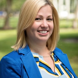 Stitched Production - Carrie, Accountant headshot. Miami headshots in Kendall studio. Stitched Production photography. Business and corporate headshots.