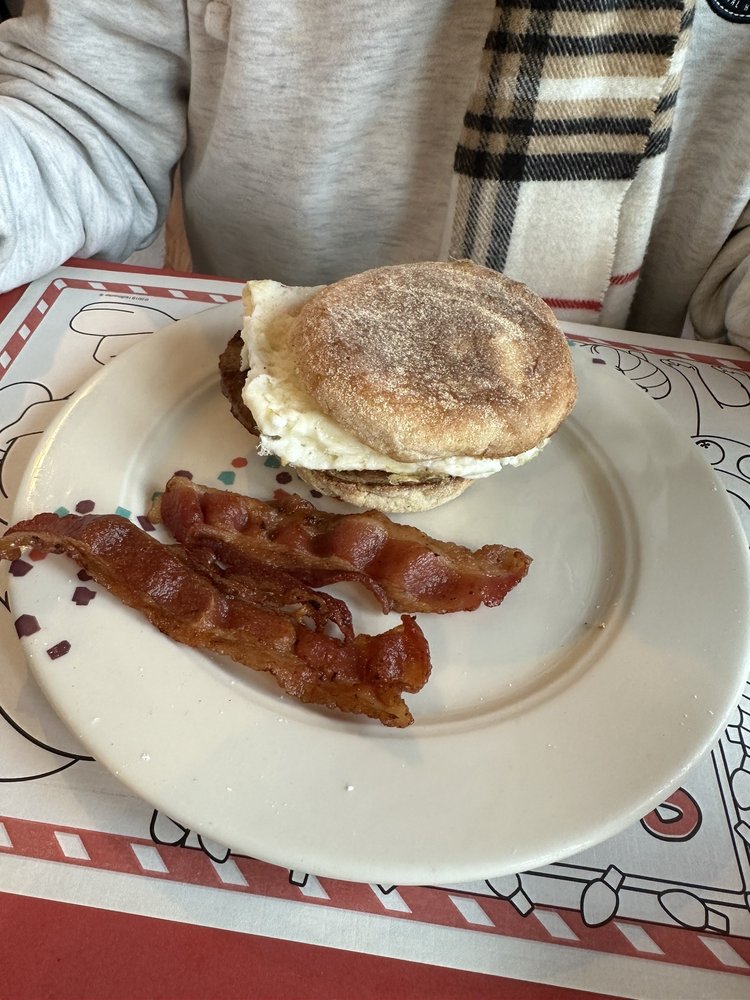 EGGS UP RESTAURANT 93 Photos & 57 Reviews 1462 Portland Cobalt Rd