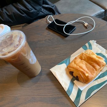 Starbucks - Coffee & Tea Near Me - Reston, Virginia