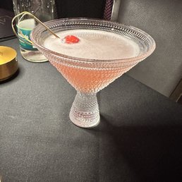 Pink Pearl Grey Goose Pear Vodka, Watermelon Purée, Lime Juice, Simple Syrup, Triple Sec Pink Pearl Grey Goose Pear Vodka, Watermelon Purée, Lime Juice, Simple Syrup, Triple Sec