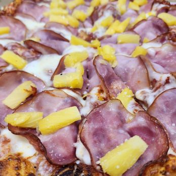 Streetzzas Pizza Truck - Hawaiian never disappoints! - Food Trucks Near Me - Keizer, Oregon Streetzzas Pizza Truck - Hawaiian never disappoints! - Food Trucks Near Me - Keizer, Oregon