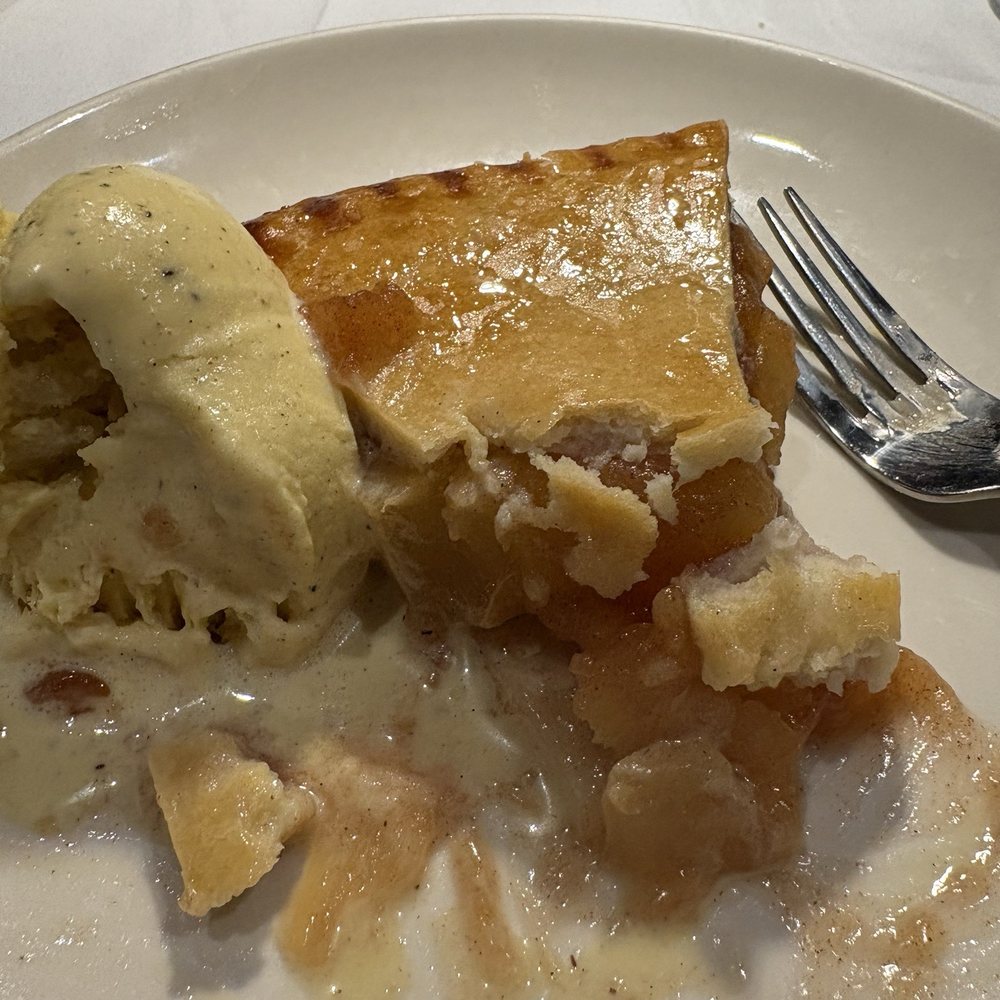 Rosie O'Grady's - Apple pie ala mode - Irish Near Me - New York, New York