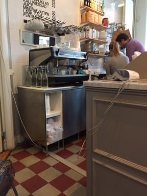 Café Pom & Flora Södermalm by null