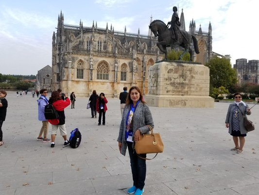 Batalha Monastery by null