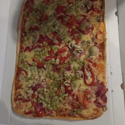Pizzeria Maurizio - Das nenne ich mal eine gut belegte Pizza!