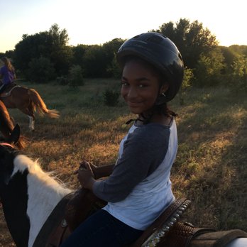 Draggin H Ranch Group - Horseback Riding Near Me - Lipan, Texas