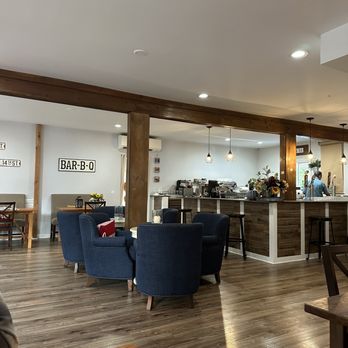 RHouse Wine & Cafe - Inside dining room - Tapas/Small Plates Near Me - Basye, Virginia RHouse Wine & Cafe - Inside dining room - Tapas/Small Plates Near Me - Basye, Virginia