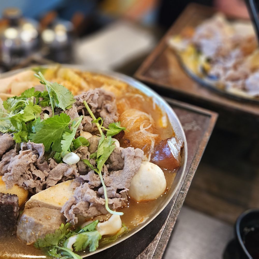 Tasty Pot - Taiwanese Supreme Spicy Hot Soup & Kimchi Dumpling Hot Soup - Bubble Tea Near Me - Rancho Cucamonga, California