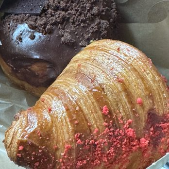 L'Artisane Creative Bakery - Bakeries Near Me - Coral Gables, Florida