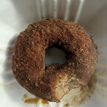 Cold Hollow Cider Mill - Cider donut - Donuts Near Me - Waterbury Center, Vermont Cold Hollow Cider Mill - Cider donut - Donuts Near Me - Waterbury Center, Vermont