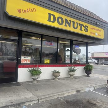 Windfall Donuts & Sandwiches - Arrived!! - Donuts Near Me - Fresno, California Windfall Donuts & Sandwiches - Arrived!! - Donuts Near Me - Fresno, California