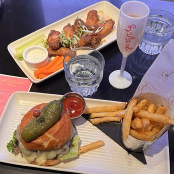 Splash - Sports Bars Near Me - San Francisco, California Splash - Sports Bars Near Me - San Francisco, California