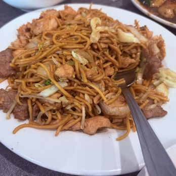 Royal Wok - House chow mein - Chinese Near Me - Orange, California Royal Wok - House chow mein - Chinese Near Me - Orange, California