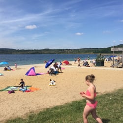 Berzdorfer See - Spielplatz direkt am Wasser.