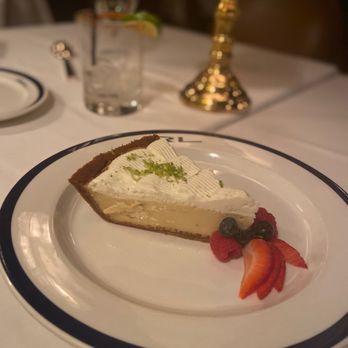 RL Restaurant - Key Lime Pie - New American Near Me - Chicago, Illinois RL Restaurant - Key Lime Pie - New American Near Me - Chicago, Illinois