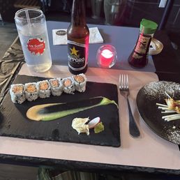 R15. Spicy Salmon Roll
