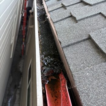 Nick's Pressure Washing - Before - Pressure Washers Near Me