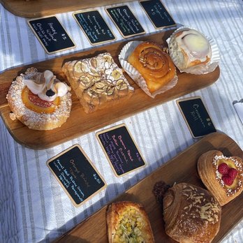 Wallflour Bake Shop - Bakeries Near Me - Honolulu, Hawaii