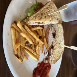 Turkey sandwich made the way it was supposed to be made
