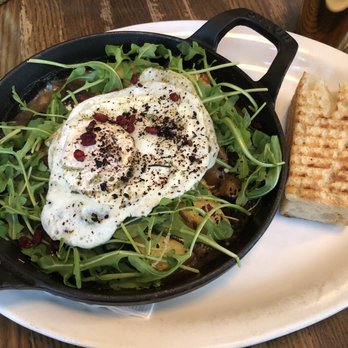 Medina Cafe - Fricassée Champignon - Breakfast & Brunch Near Me - Vancouver, British Columbia Medina Cafe - Fricassée Champignon - Breakfast & Brunch Near Me - Vancouver, British Columbia