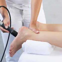 EVOLVED Physical Therapy - Shockwave Therapy treatment