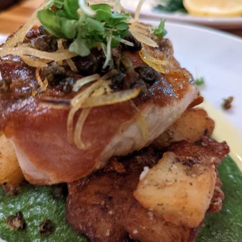 Fete - Mahi mahi with kale puree - New American Near Me - Honolulu, Hawaii Fete - Mahi mahi with kale puree - New American Near Me - Honolulu, Hawaii