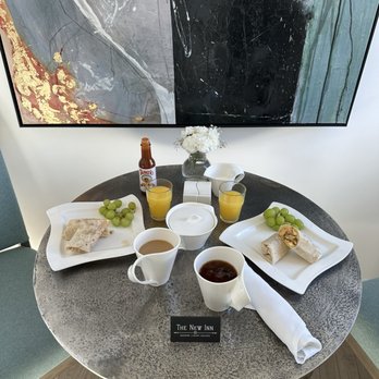 The New Inn - Hotels Near Me - Temecula, California