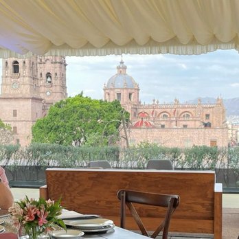 Panoli Pan & Deli - View from our table, moved to the sofa in front after we ate. - Bakeries Near Me - Morelia, MIC Panoli Pan & Deli - View from our table, moved to the sofa in front after we ate. - Bakeries Near Me - Morelia, MIC