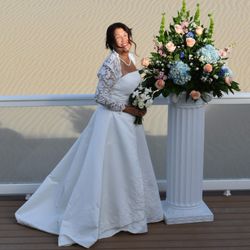 Everlasting Garden - Beautiful Khin @the "Blessing" House, Sandbridge