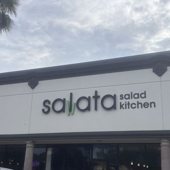 Salata - Salata - Salad Near Me - Pearland, Texas