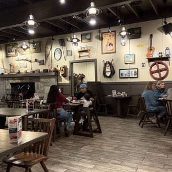 Cracker Barrel Old Country Store - Charming decor, nice country feel - Southern Near Me - Reno, Nevada Cracker Barrel Old Country Store - Charming decor, nice country feel - Southern Near Me - Reno, Nevada