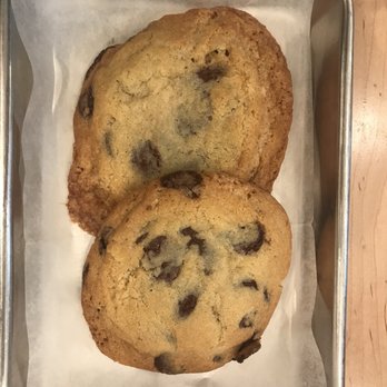 Luliet - Freshly baked, homemade chocolate chip cookies. They were a little bigger than my hand - Ice Cream & Frozen Yogurt Near Me - Spring, Texas