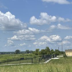 Love's Travel Stop - Dog park on site