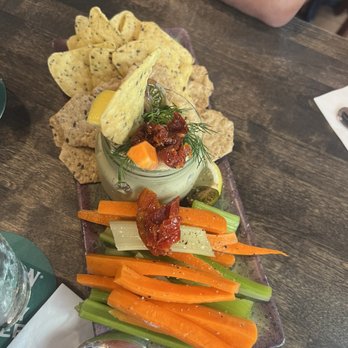 McGregor's Public House - Hummus appetizer with veggies and crackers - Irish Pub Near Me - Fort Myers, Florida McGregor's Public House - Hummus appetizer with veggies and crackers - Irish Pub Near Me - Fort Myers, Florida