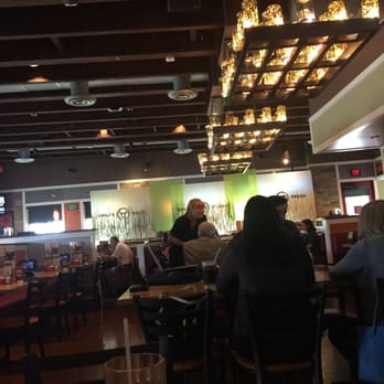 Chili's - Main dining area - American Near Me - Thousand Oaks, California Chili's - Main dining area - American Near Me - Thousand Oaks, California