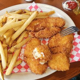 Fish (cod) and fries.