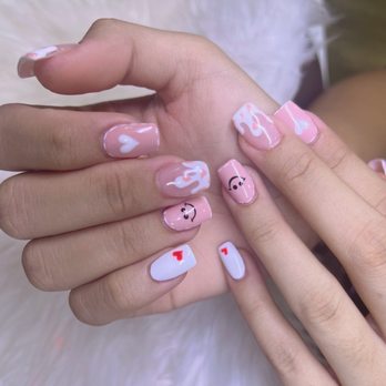 Majestic Nails - Nail Salons Near Me - Sacramento, California
