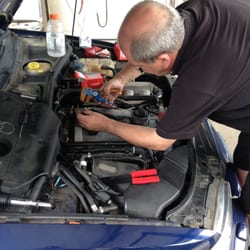 Bowes European and Imports Service - Mick Bowes hard at work!