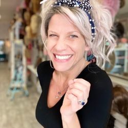 The Wig Girl - Head candy