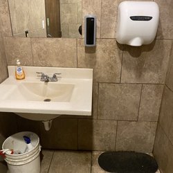 Whiskey Business Southport - Women's bathroom