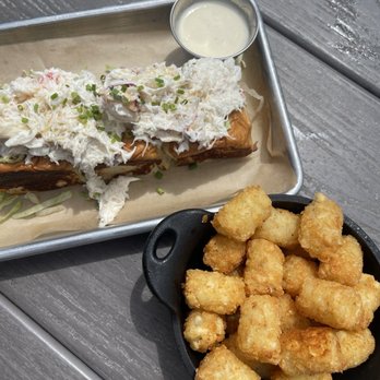 Tapped Public House - Gastropubs Near Me - Camano Island, Washington