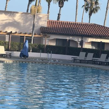 Hilton Santa Barbara Beachfront Resort - Pool and hot tub. - Hotels Near Me - Santa Barbara, California Hilton Santa Barbara Beachfront Resort - Pool and hot tub. - Hotels Near Me - Santa Barbara, California