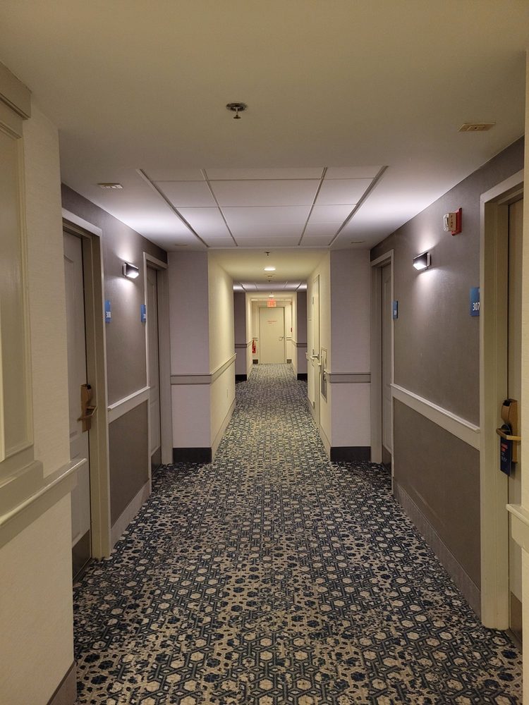 Holiday Inn Express & Suites Boston - Cambridge