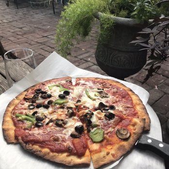 Simone on Sunset - Pizza - Wine Bars Near Me - Houston, Texas Simone on Sunset - Pizza - Wine Bars Near Me - Houston, Texas