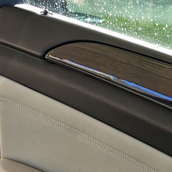 RGV AutoHub - Again, vinyl door panel showing crack streaks due to poor workmanship. May be hard to see. - Car Dealers Near Me - Harlingen, Texas