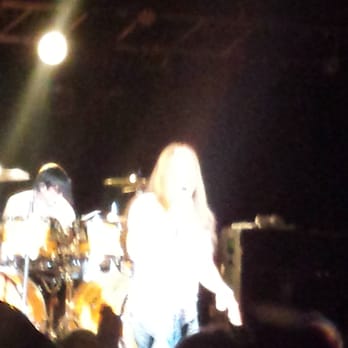 Amos' Southend - Jesse doing his thing. - Music Venues Near Me - Charlotte, North Carolina