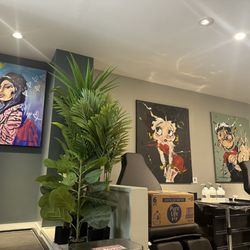 Inked NYC - Decor