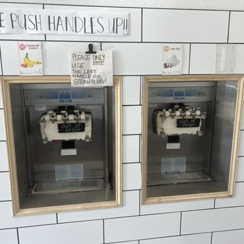 Coco Swirl - Lot of stuff out of order. And low mix.  6/16/24 - Ice Cream & Frozen Yogurt Near Me - Pleasant Hill, California