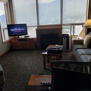 WorldMark Whistler - Sundance - Lower room - Resorts Near Me - Whistler, British Columbia WorldMark Whistler - Sundance - Lower room - Resorts Near Me - Whistler, British Columbia