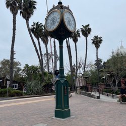 San Juan Capistrano Metrolink Station - The train is running on time!